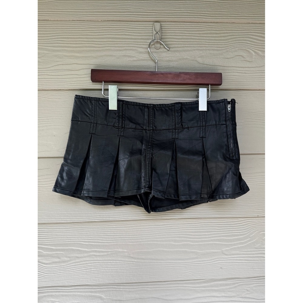 Free People black faux‎ leather mini skirt size 4 biker gothic punk style